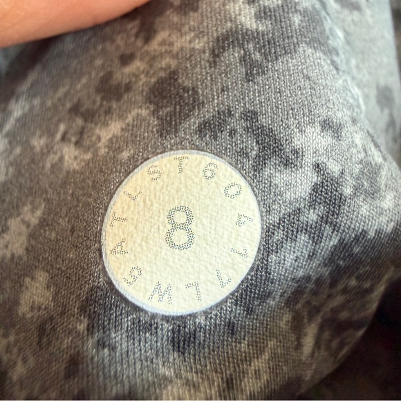 Lululemon Fast & Free Tight 7/8 II Nulux 8 - Picture 9 of 10